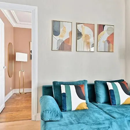 Colore Rue Niepce Paris