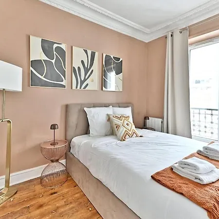 Colore Rue Niepce Apartment