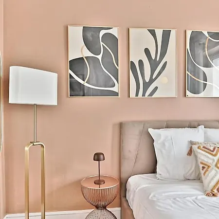 Colore Rue Niepce Apartment