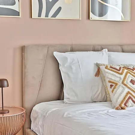 Colore Rue Niepce Апартаменты *