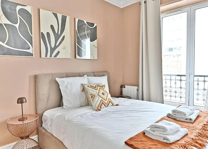 Appartement Colore Rue Niepce Parijs
